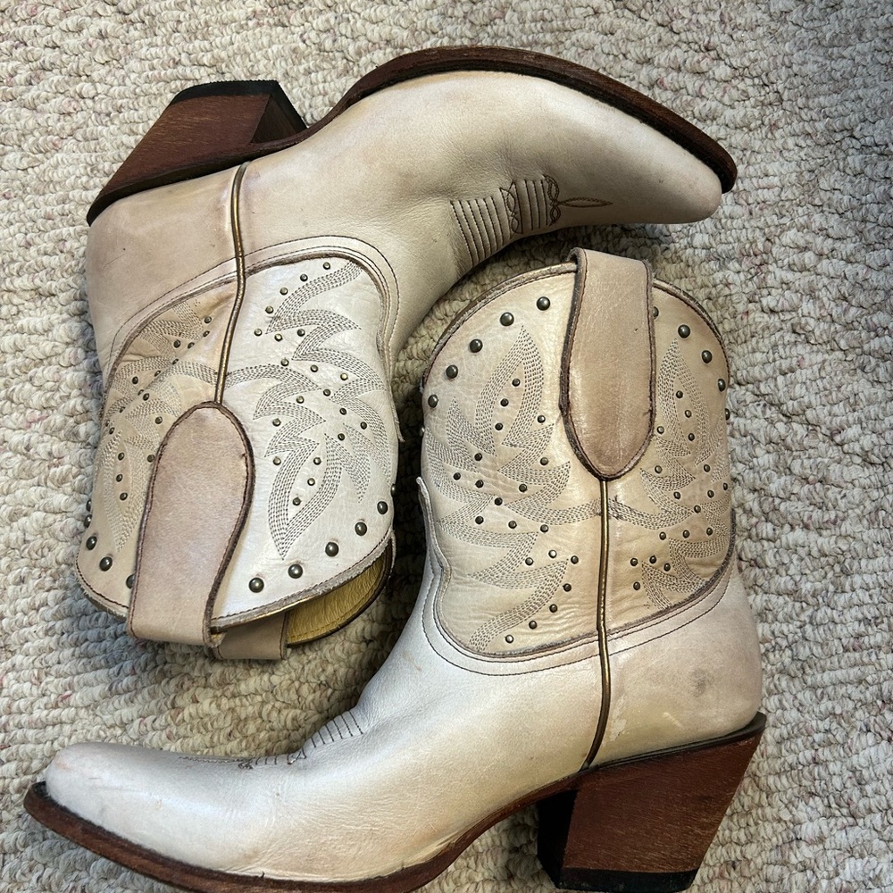 Idyllwind BAYOU WESTERN FASHION BOOTIES - ROUND TOE